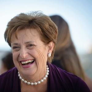 Meet your Posher, Deedee